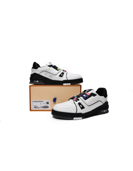 Louis Vuitton Trainer Black and White 1A9ADA