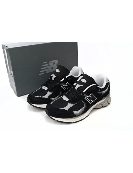 New Balance 2002R Protection Pack Black Grey M2002RDJ