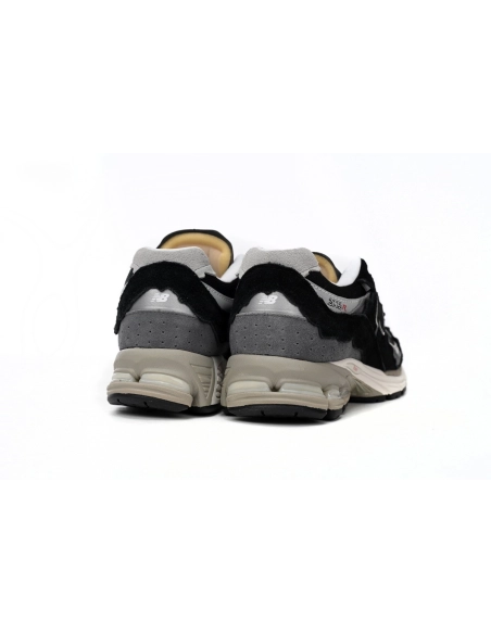 New Balance 2002R Protection Pack Black Grey M2002RDJ