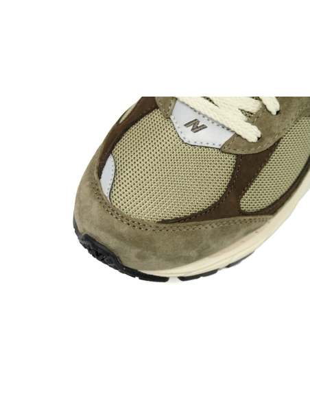 New Balance 2002R Olive Brown M2002RHN