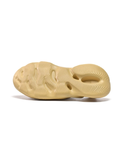 adidas Yeezy Foam Runner Desert Sand GV6843