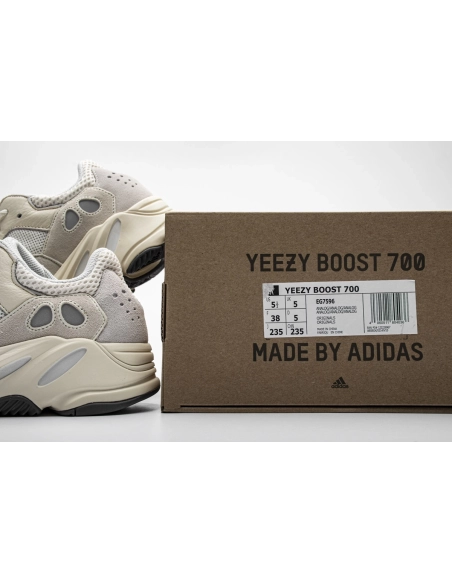 Adidas Yeezy Boost 700 Analog EG7596