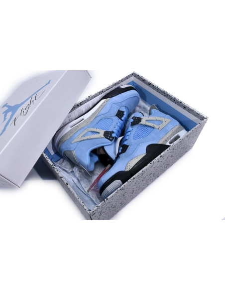 Air Jordan 4 Retro University Blue CT8527-400