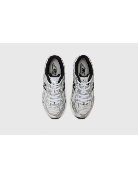 New Balance 740 White Black