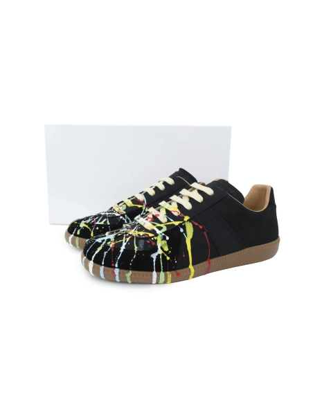 Maison Margiela Black Paint Replica Sneakers S58WS0101P1892963