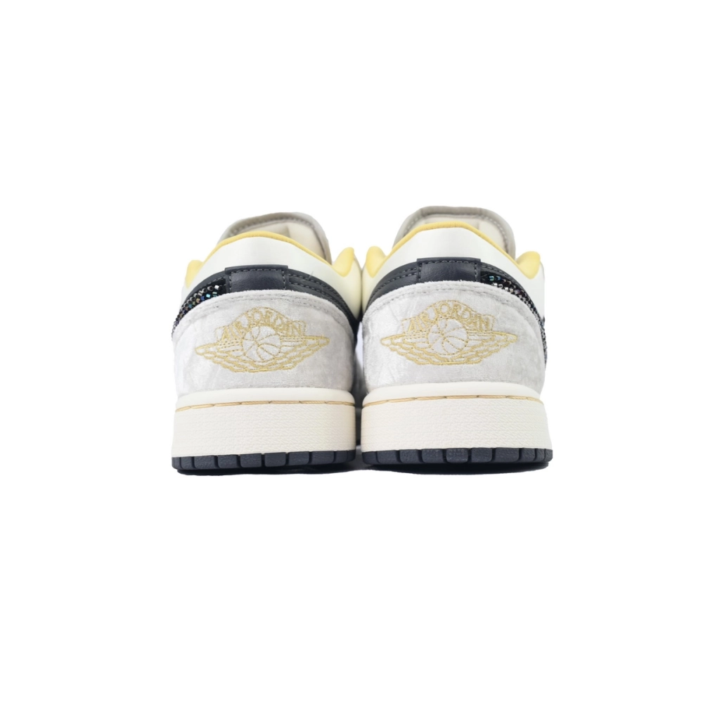 Air Jordan 1 Low SE Beaded Swoosh DV1762-001