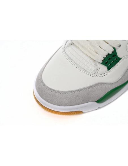 Air Jordan 4 Retro SB Pine Green DR5415-103