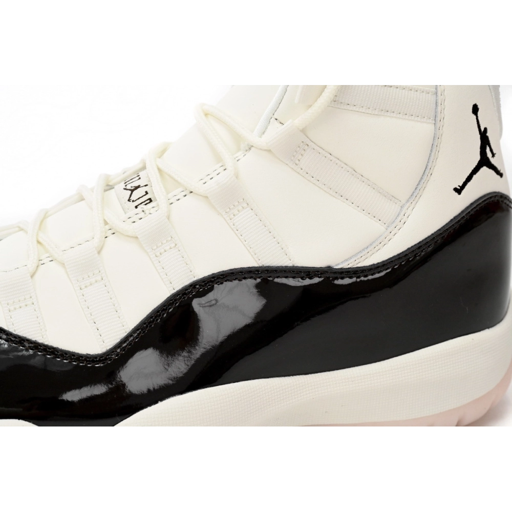 Air Jordan 11 Retro Neapolitan AR0715-101