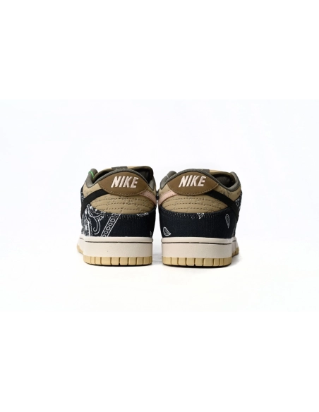 Nike Dunk SB Low Travis Scott CT5053-001