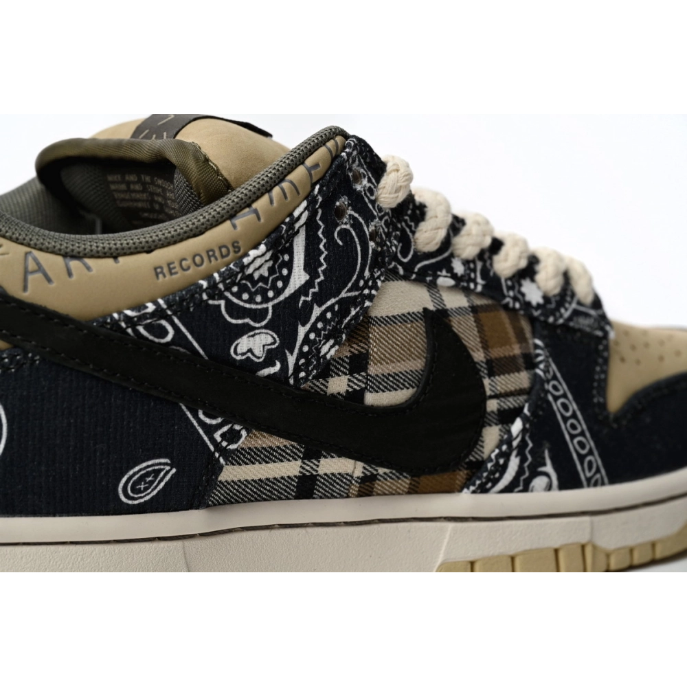 Nike Dunk SB Low Travis Scott CT5053-001
