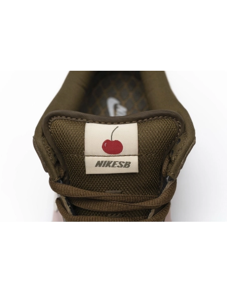 Nike Dunk SB Low Stussy Cherry 304292-671