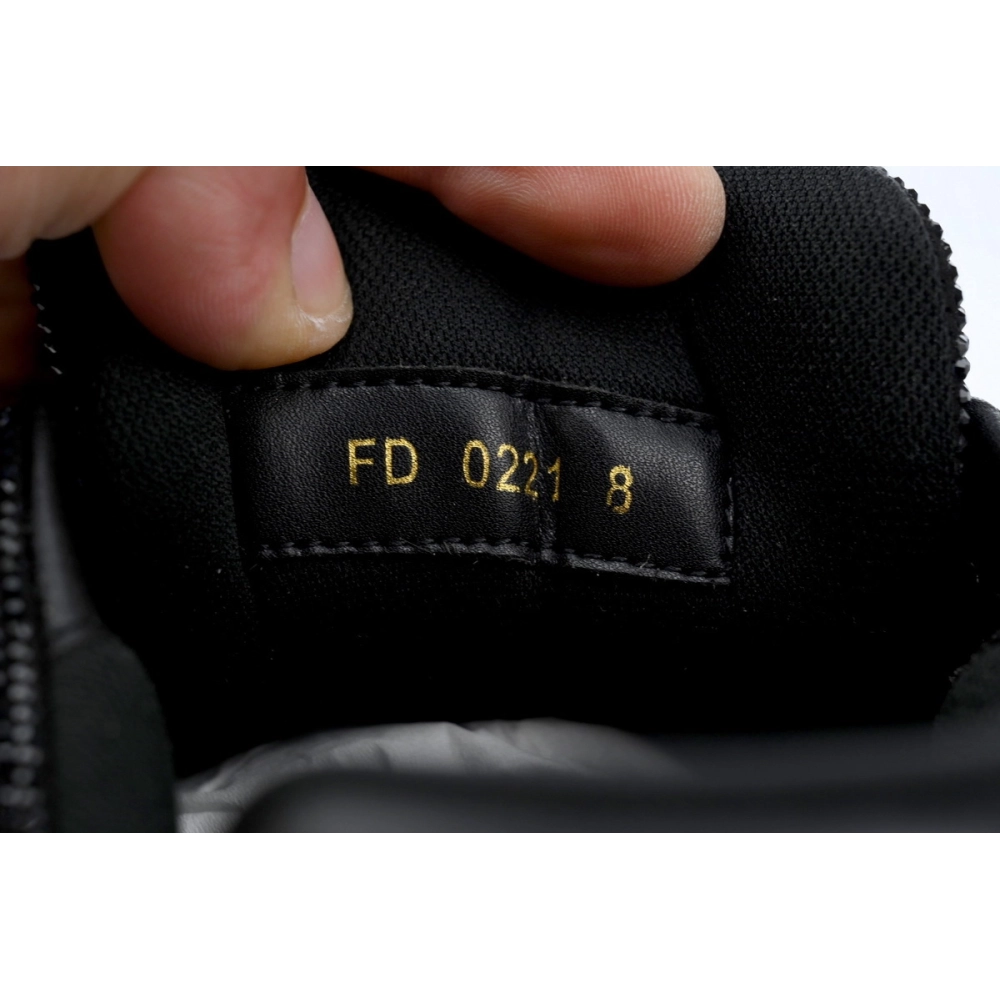 Louis Vuitton Trainer Full Black Diamond Sneakers