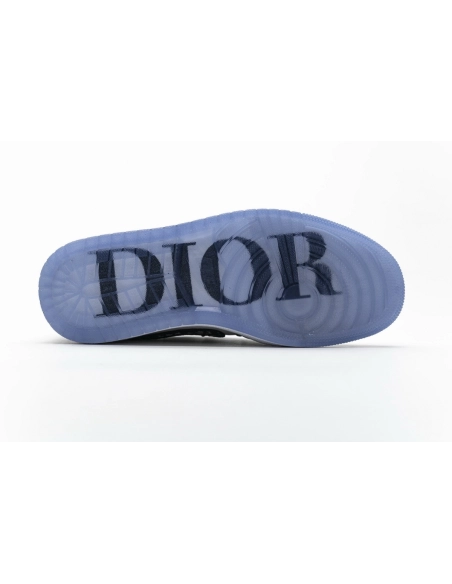 Air Jordan 1 Retro Low Dior CN8608-002