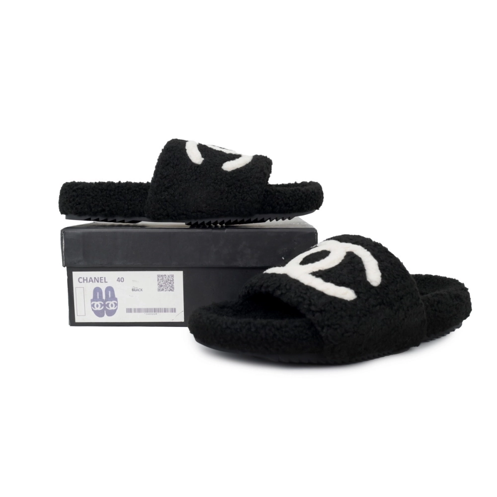 Chanel Wool Slippers Black