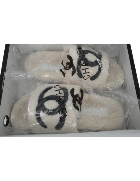 Chanel Wool Slippers White