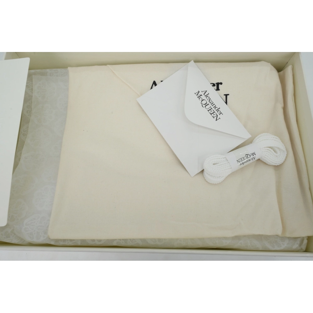 Alexander McQueen Sneaker Black Tail