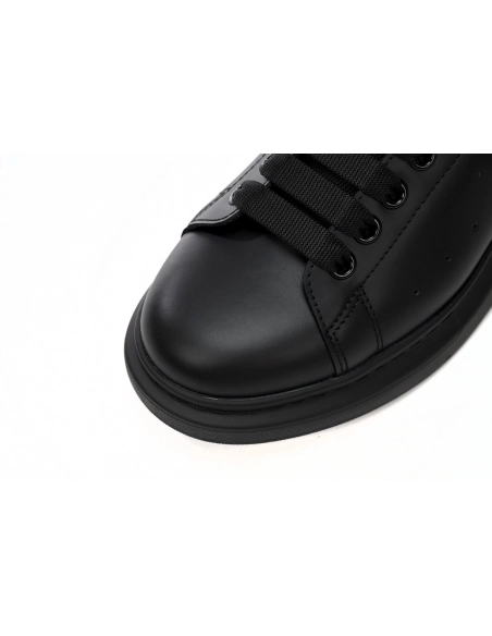 Alexander McQueen Oversized Black