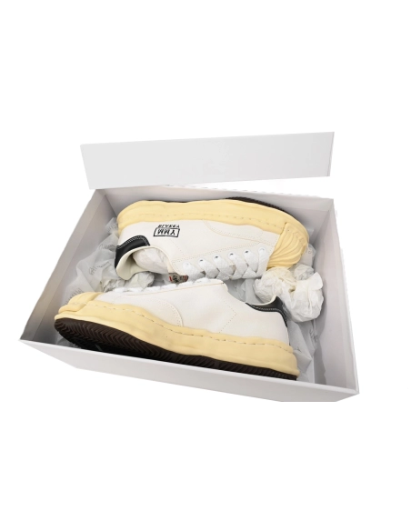 Mihara Yasuhiro Retro White And Black Tail A09FW732 NO.785