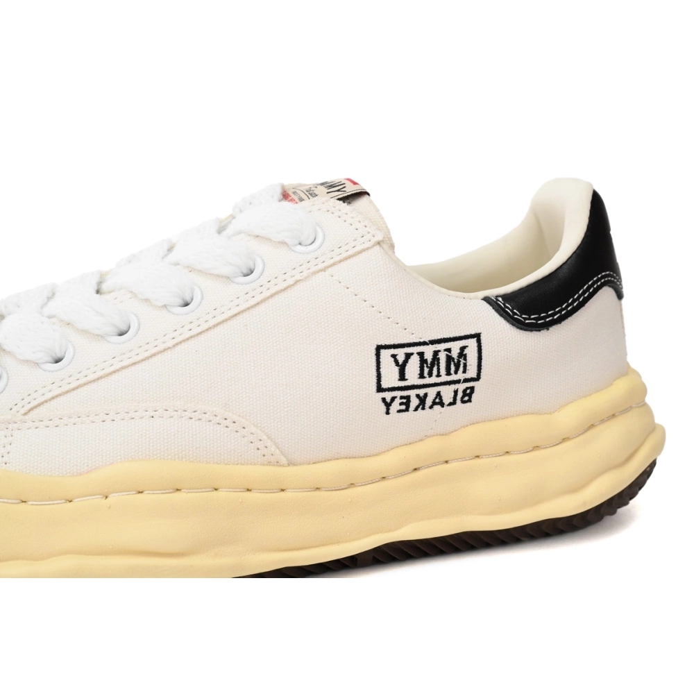 Mihara Yasuhiro Retro White And Black Tail A09FW732 NO.785