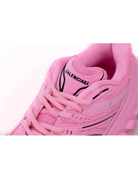 Balenciaga Defender Pink 685611W2RAA5000