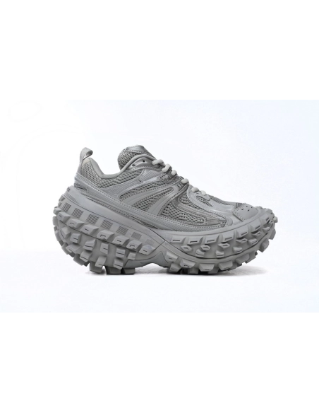 Balenciaga Defender Grey 685613W2RA61200