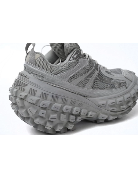 Balenciaga Defender Grey 685613W2RA61200
