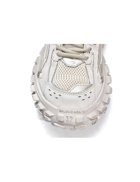 Balenciaga Defender Beige 685613W2RA69700