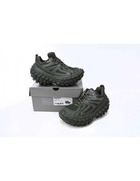 Balenciaga Defender Green 685613W2RA63000