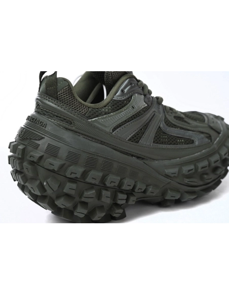 Balenciaga Defender Green 685613W2RA63000