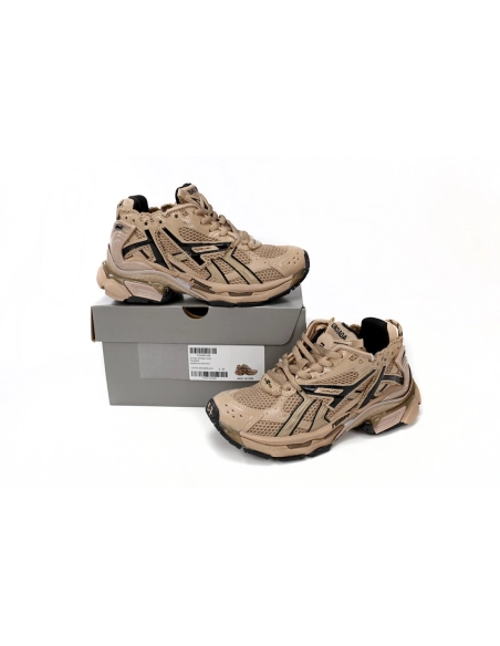 Balenciaga Runner Dark Brown 677402W1RA80125