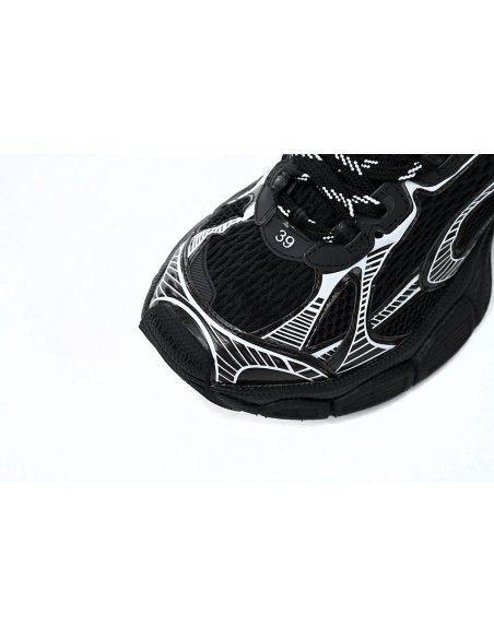 Balenciaga 3XL Sneaker in Black - 734731W3XL11090