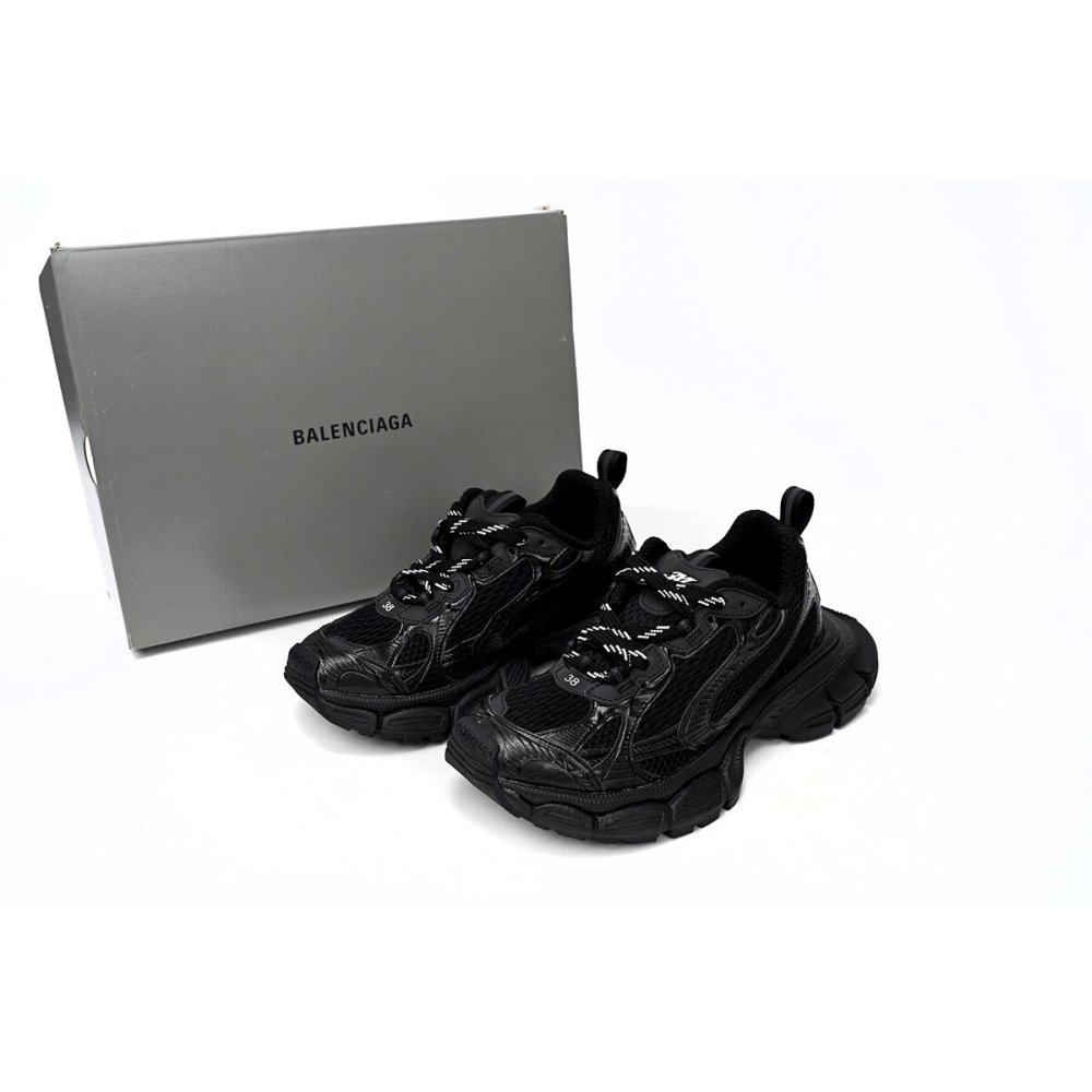 Balenciaga 3XL Sneaker in All Black - 734733W2RC60203