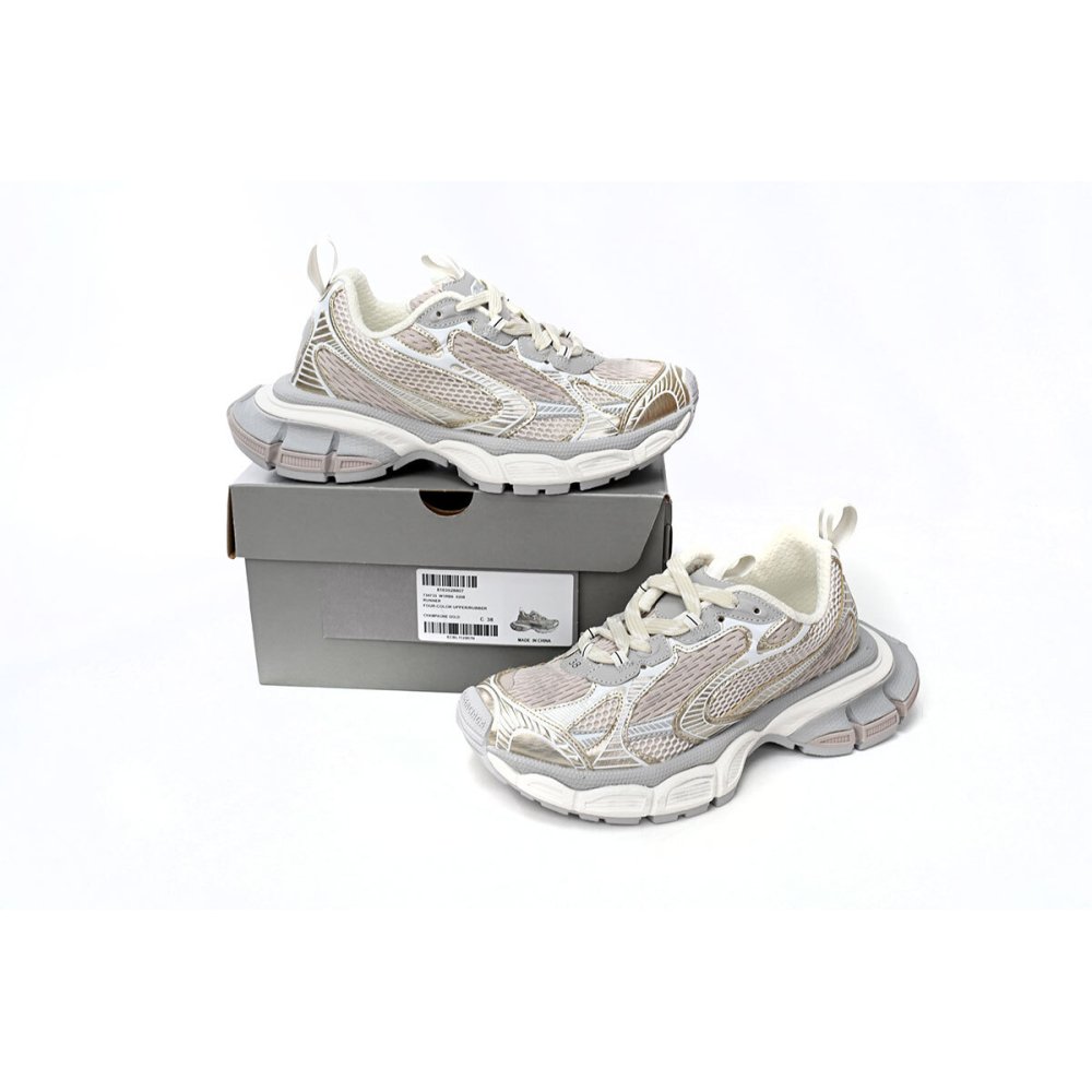 Balenciaga 3XL Sneaker in OFF White - 734734W3XL49191