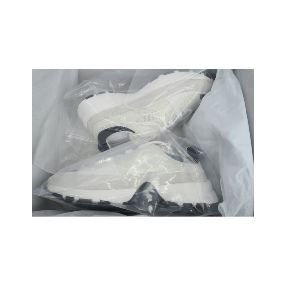 Chanel Interlocking CC Logo Calfskin Suede Calfskin Sneakers White