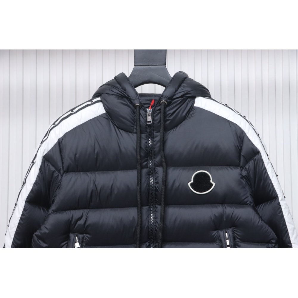 Moncler Stripe-Detail Padded Jacket,Moncler Jackets,Jackets,CLOTHES