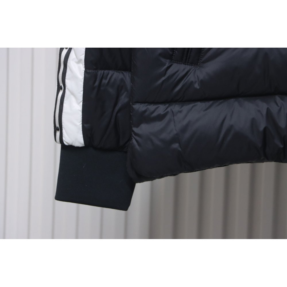 Moncler Stripe-Detail Padded Jacket,Moncler Jackets,Jackets,CLOTHES