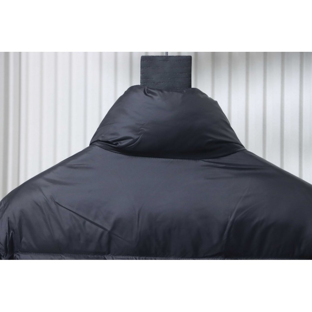Moncler Logo Patch Zippered Stand-up Collar Black Down Jacket,Moncler Jackets,Jackets,CLOTHES