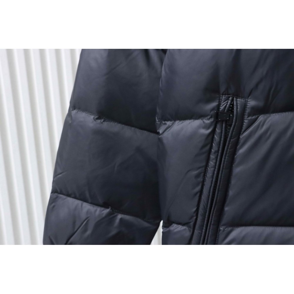 Moncler Logo Patch Zippered Stand-up Collar Black Down Jacket,Moncler Jackets,Jackets,CLOTHES