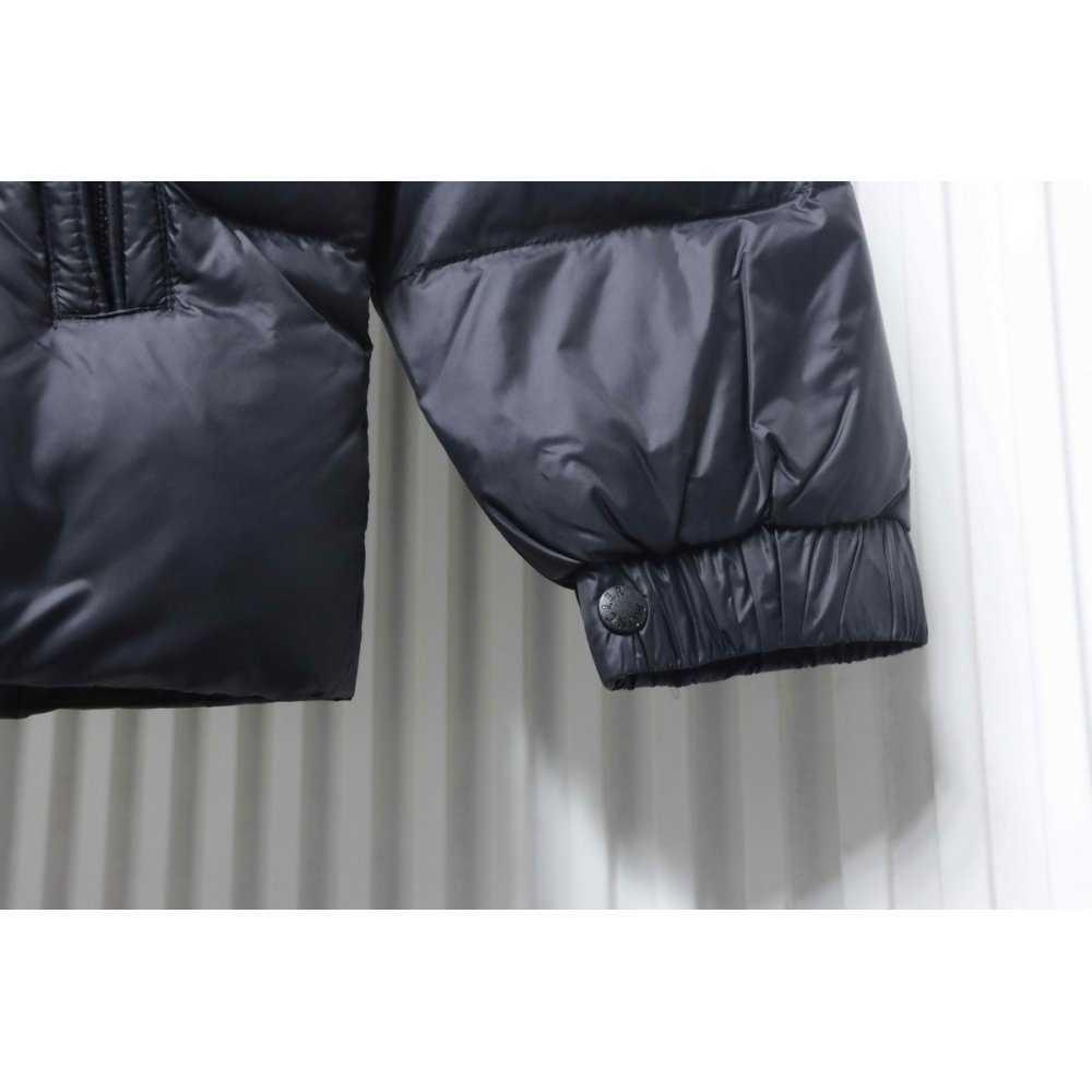 Moncler Logo Patch Zippered Stand-up Collar Black Down Jacket,Moncler Jackets,Jackets,CLOTHES