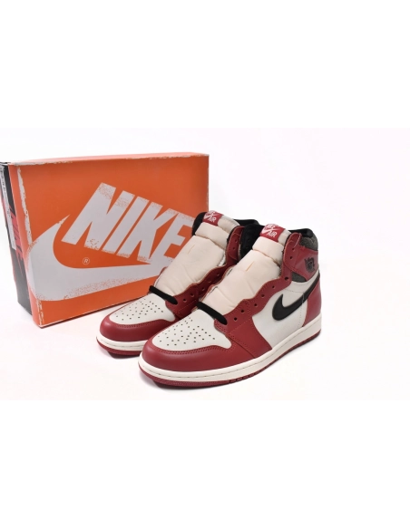 Air Jordan 1 Retro High OG Chicago Lost and Found DZ5485-612