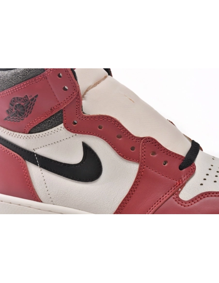 Air Jordan 1 Retro High OG Chicago Lost and Found DZ5485-612