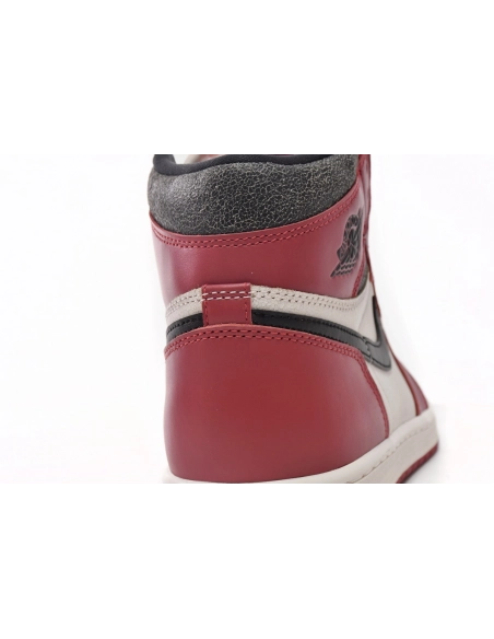 Air Jordan 1 Retro High OG Chicago Lost and Found DZ5485-612