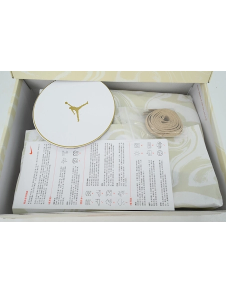 Air Jordan 1 Retro High OG Latte FD2596-021