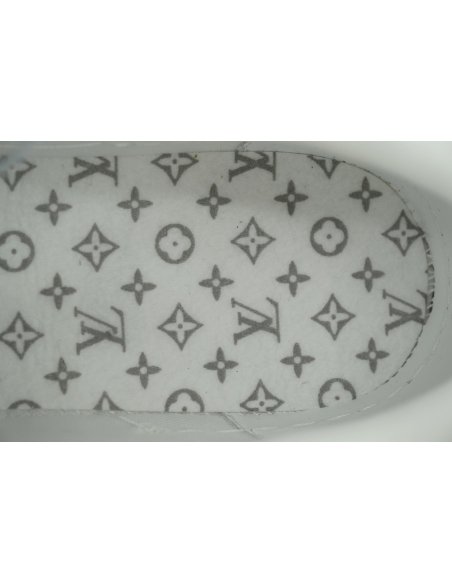 Louis Vuitton Trainer Gray ,Louis Vuitton Trainer,LOUIS VUITTON,LUXURY SHOES