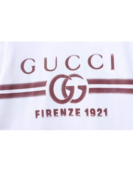 Gucci Red and White Gradient Belt Print T-shirt White,Gucci T-shirts,T-Shirts,CLOTHES
