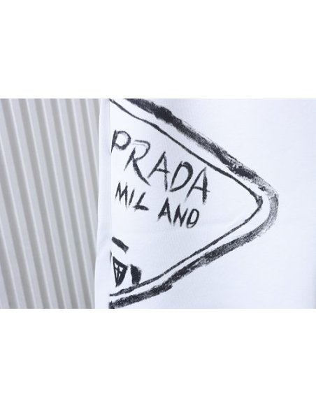 Prada Triangle Logo Hand-Drawn Print Shorts White,Prada Shorts,Shorts,CLOTHES