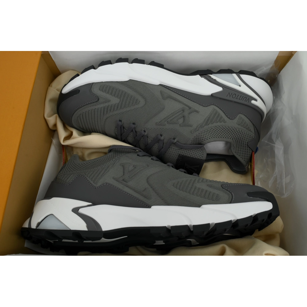 Louis Vuitton Runner Tatic Sneaker Grayish White