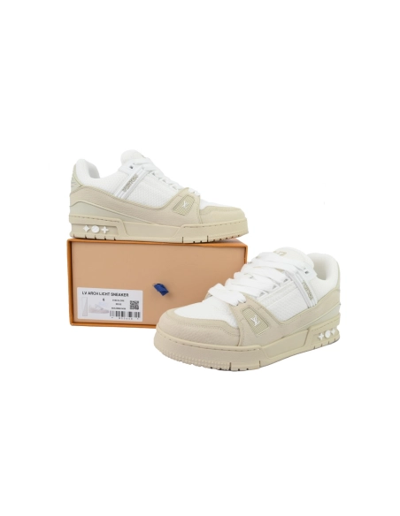 Louis Vuitton Trainer Beige