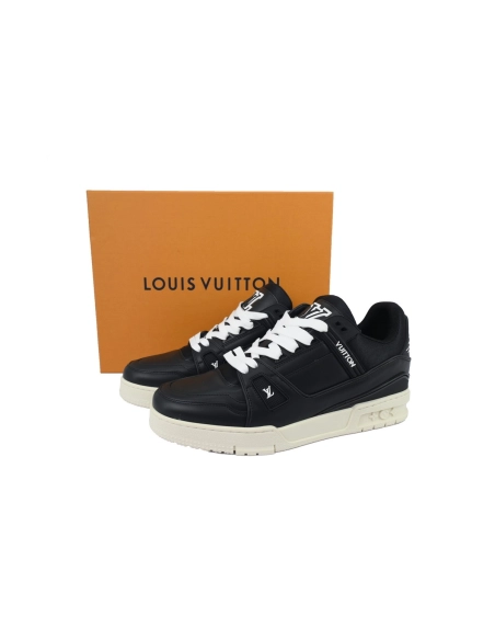 Louis Vuitton Trainer Black Skin And White Background