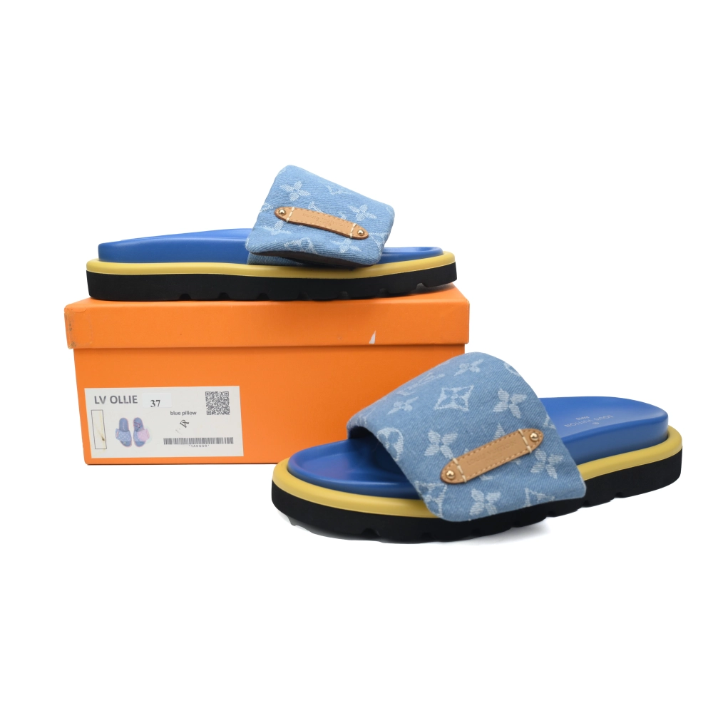 Louis Vuitton Pool Pillow Flat Comfort Mules 1ACJVL